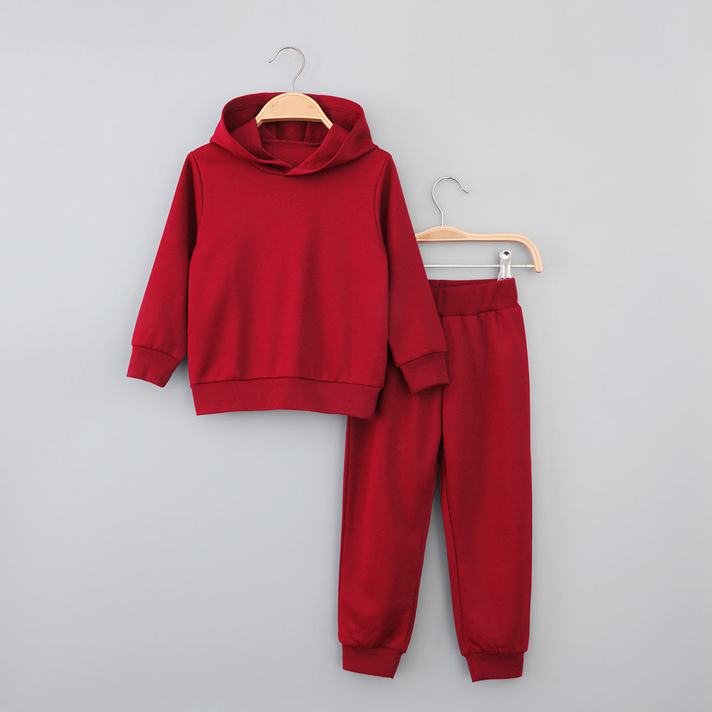 A children's long-sleeved trousers set