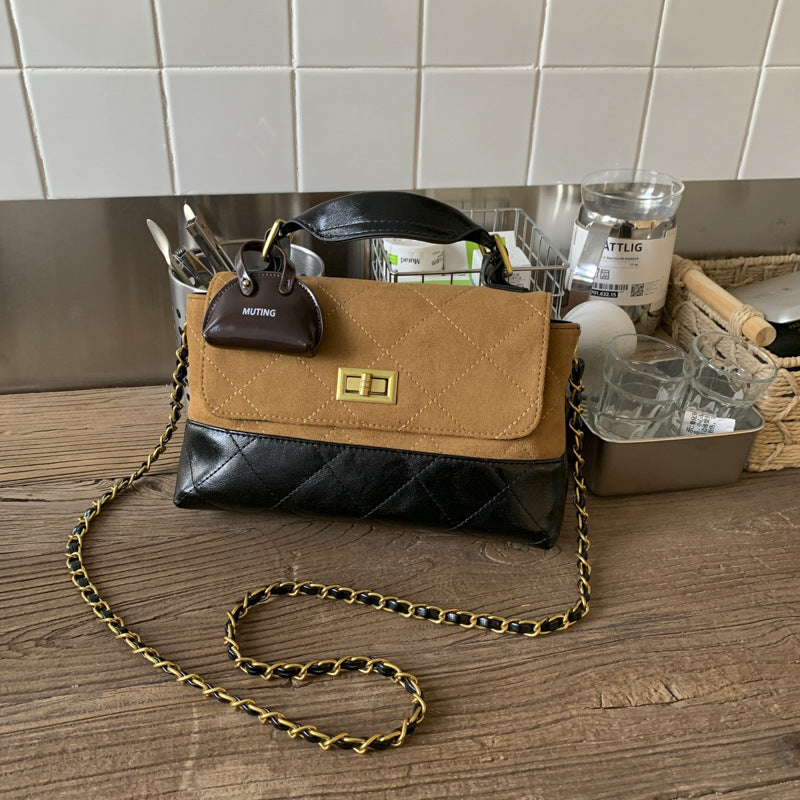 A shoulder bag handbag