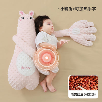 The baby soothes the palm of his hand to sleep, slaps the baby, and the artifact lies down to sleep. The baby prevents startling and sleeps, and slaps the butt to soothe the pillow.