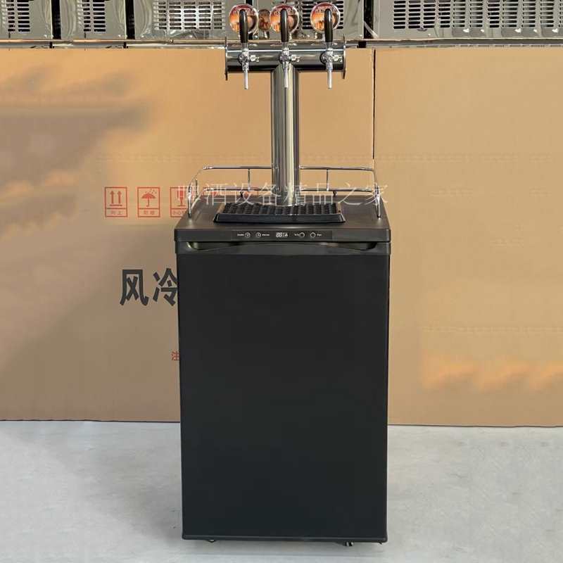 A air-cooled beer machine