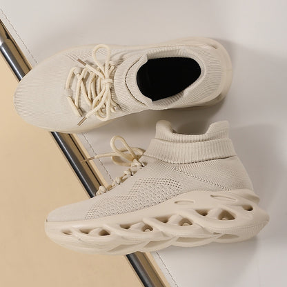 A sports shoes are the same for men and women