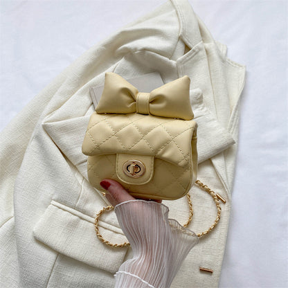 A  girl chain messenger bag - Mixbatch