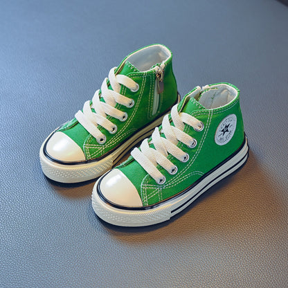 A children's canvas shoes