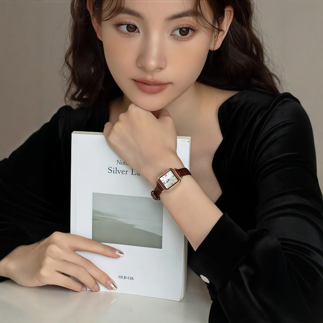 A new retro sugar cube elegant small brown watch RISCYUE luxury classic quartz women's watch