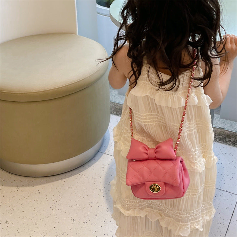 A  girl chain messenger bag - Mixbatch