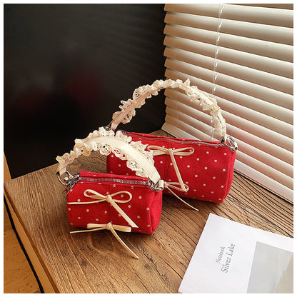 A shoulder bag handbag