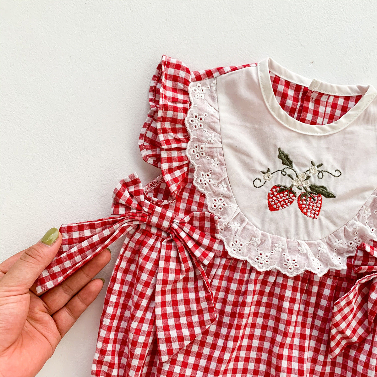 A newborn clothes summer thin girls sleeveless jumpsuit baby Korean version of red plaid triangle bag fart climbing clothes - Mixbatch