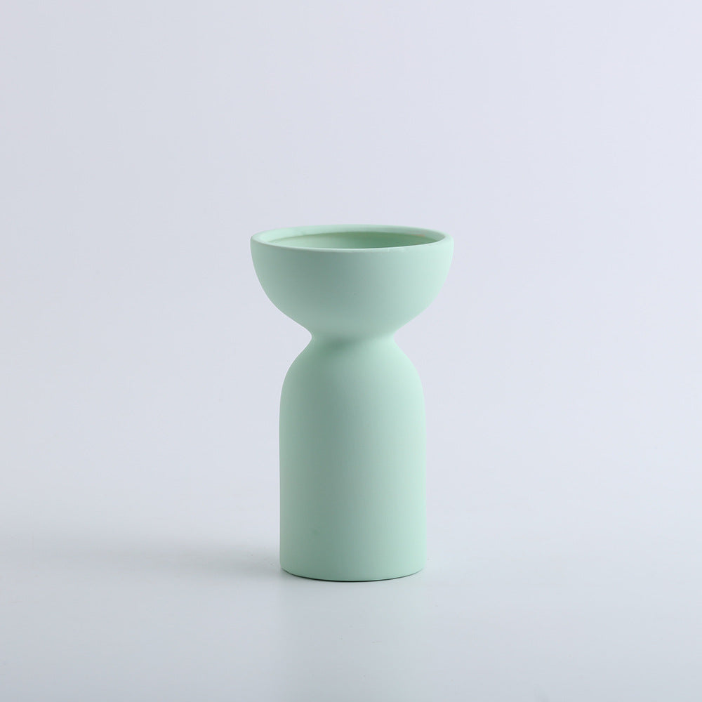 A ceramic vase decorative ornament