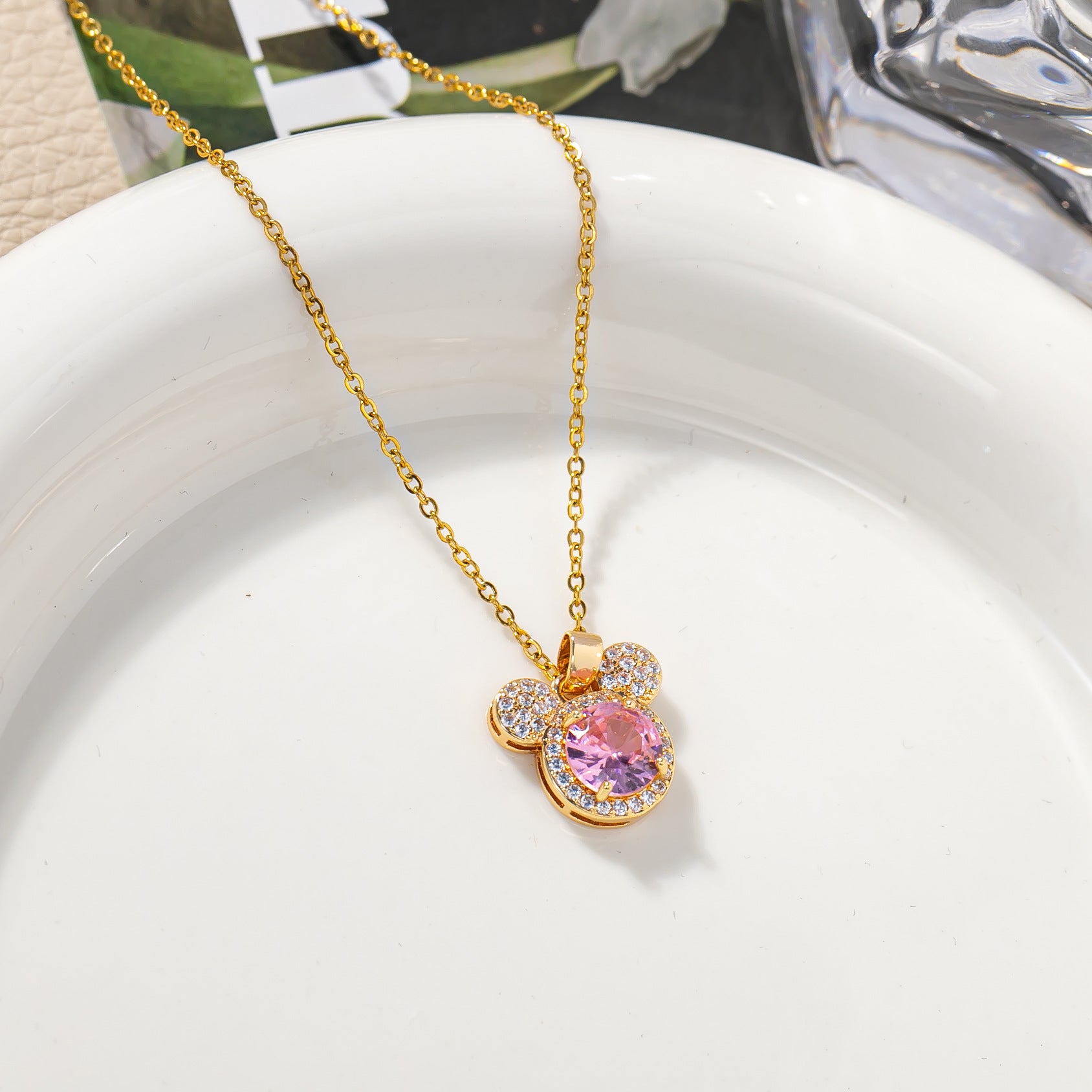 A titanium steel necklace female full diamond cute Mickey head crystal ins collarbone chain Internet celebrity live broadcast light luxury exquisite necklace new - Mixbatch