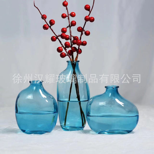 A glass vase ornament