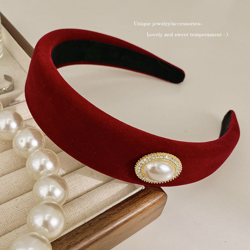 A winter new year retro red velvet headband female Internet celebrity pressure hair wide edge hair accessories high cranium simple temperament headband