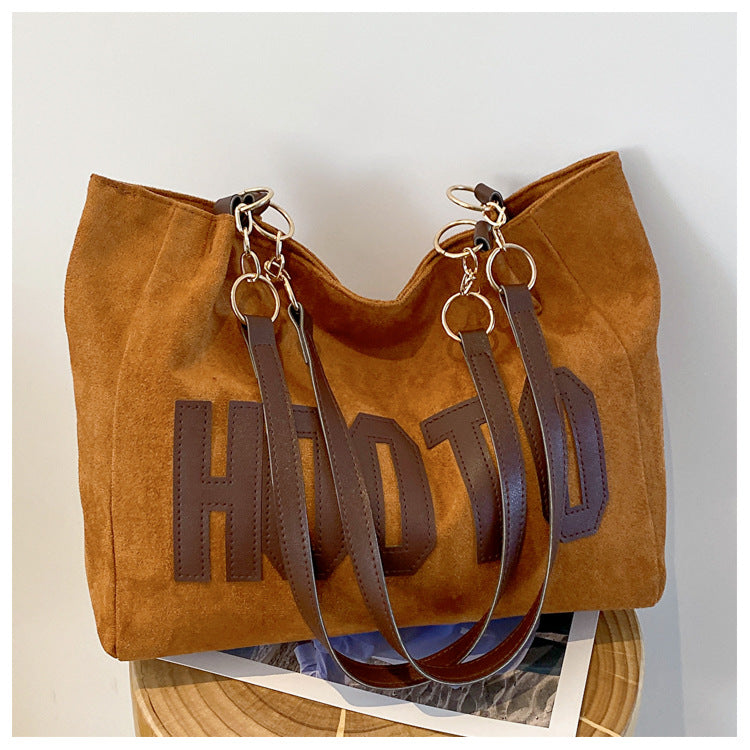 A new spring commuter tote bag