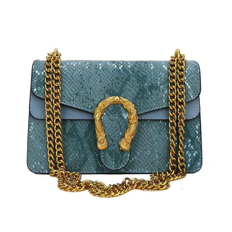 A new foreign style high texture chain crossbody shoulder bag trendy and simple square bag