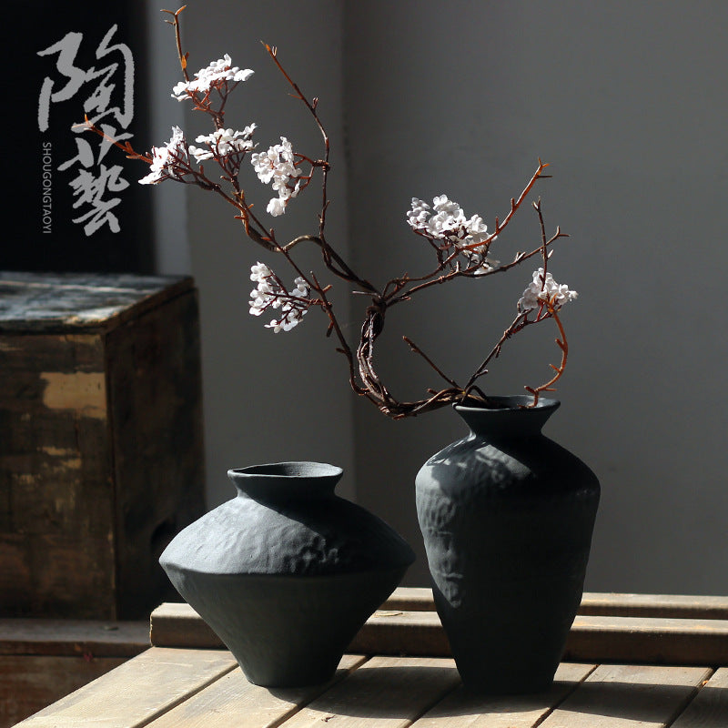 A retro Zen vase ceramic art advanced sense wabi-sabi wind Japanese coarse pottery living room flower arrangement B & B niche ornament