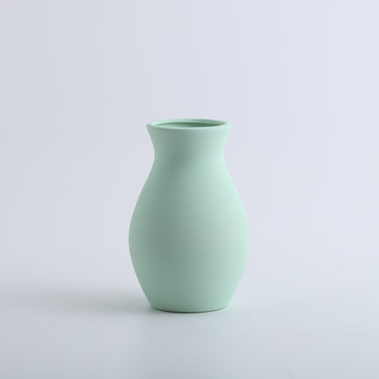 A ceramic vase decorative ornament