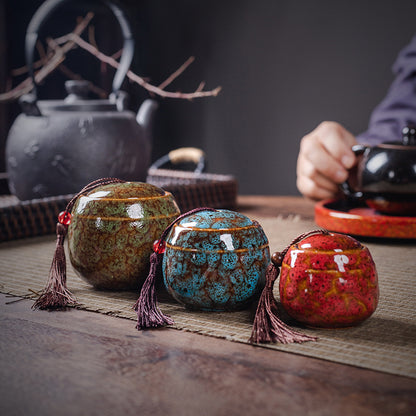 A ceramic tea jar gift box set