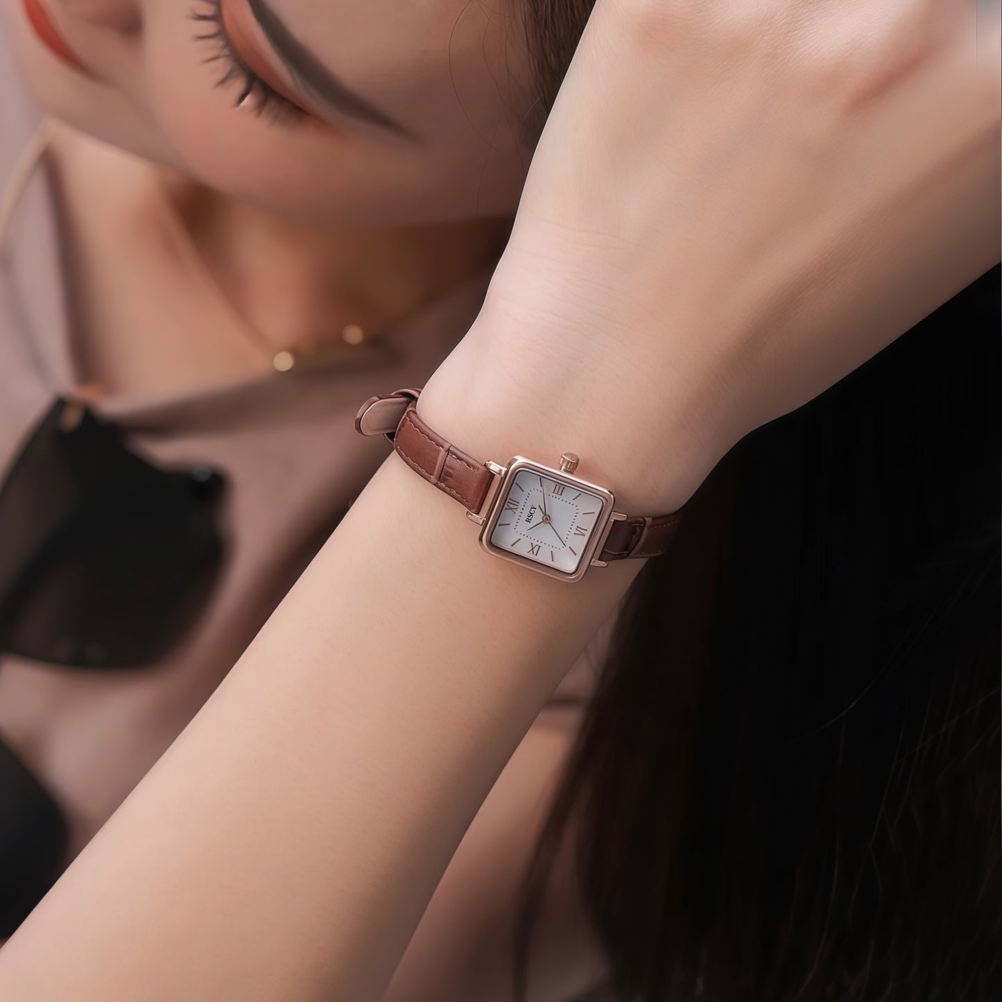 A new retro sugar cube elegant small brown watch RISCYUE luxury classic quartz women's watch