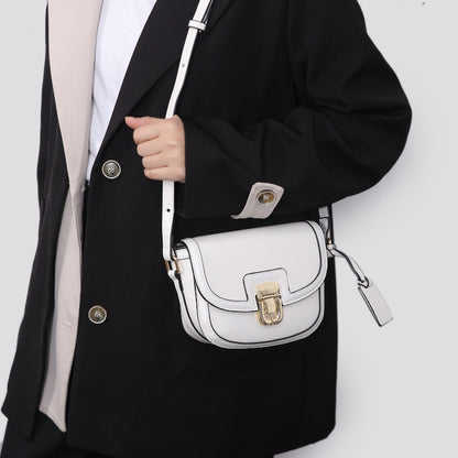 A autumn new Korean niche contrasting color single shoulder diagonal span saddle bag retro versatile underarm small bag women