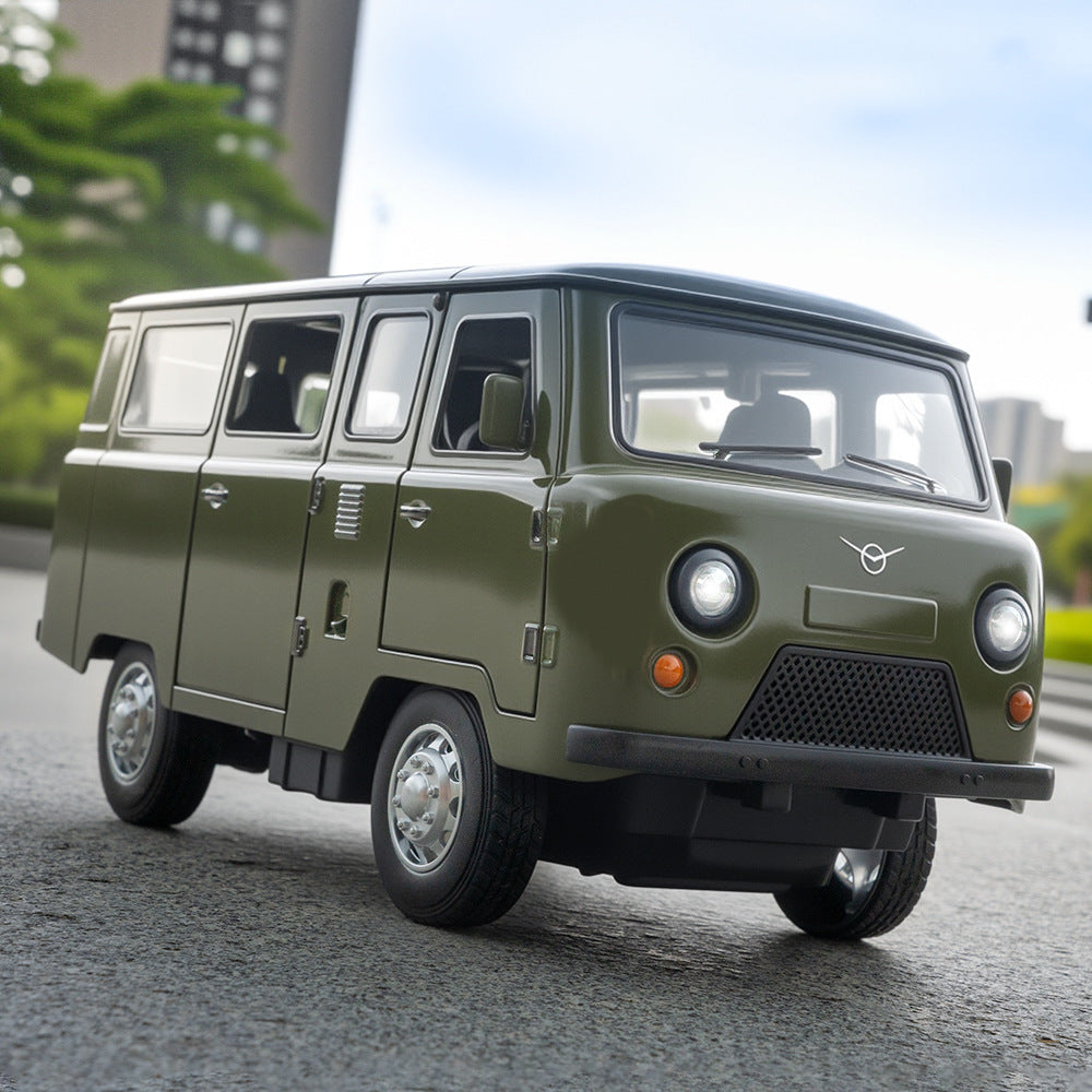 1:18 Alloy Metal Car Model Ornament