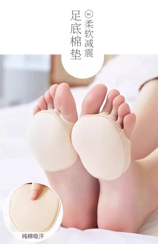 A Half Sole Socks with Foot Pad