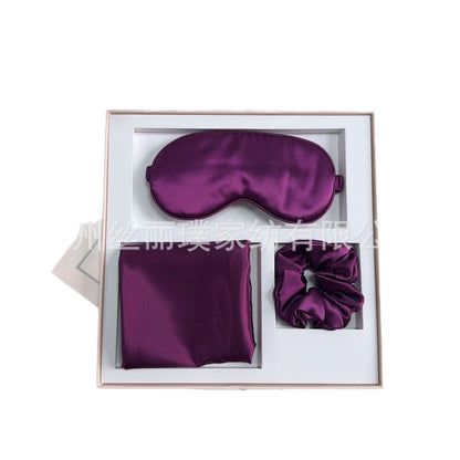 A blindfold hair band pillowcase three-piece gift box