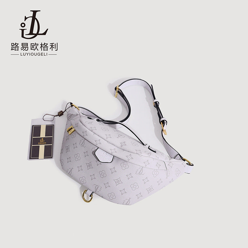A retro trendy star with the same versatile chest bag large capacity crossbody shoulder dumpling bag