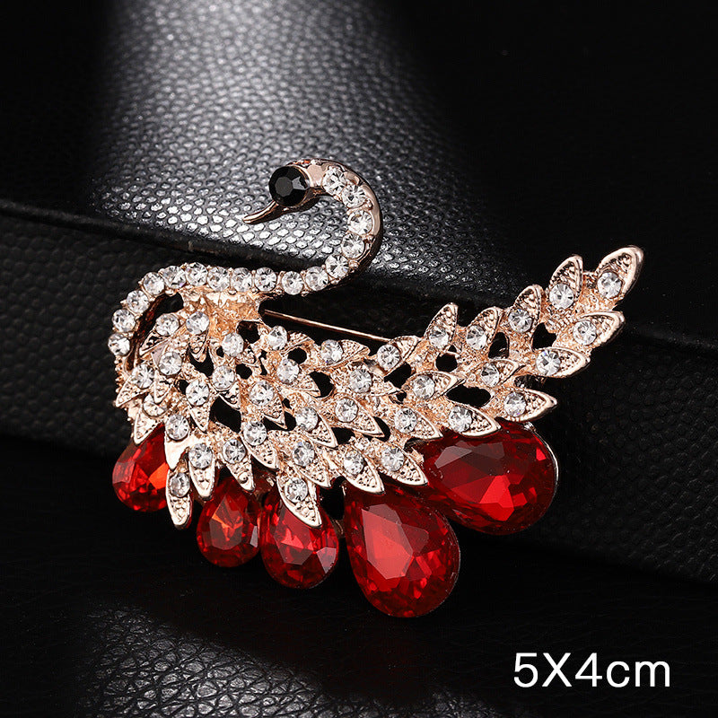 A Korean new fashion high-end brooch women's rhinestone silk scarf buckle anti-light buckle crystal brooch pin pearl jewelry - Mixbatch