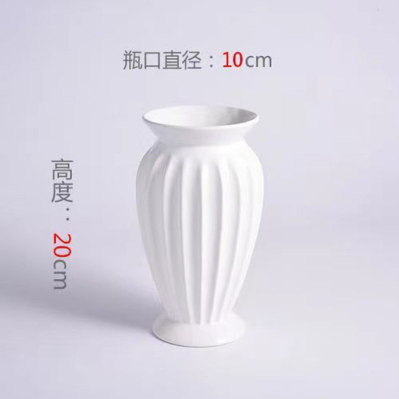 زينة مزهرية خزفية