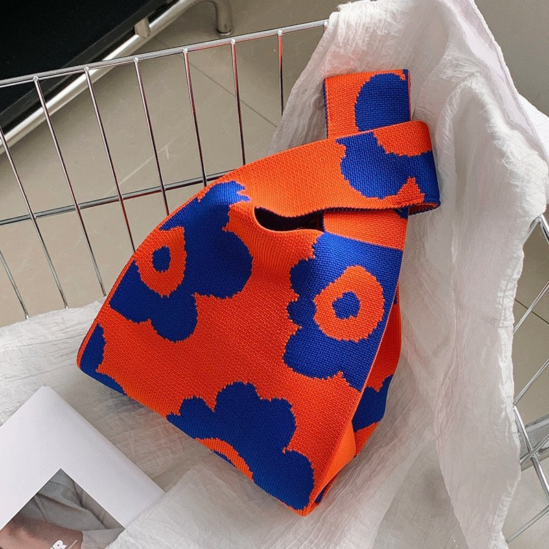 A Internet celebrity handbag women's knitted wool bucket bag Japanese and Korean version versatile hand carry casual tote bag box lunch bag y