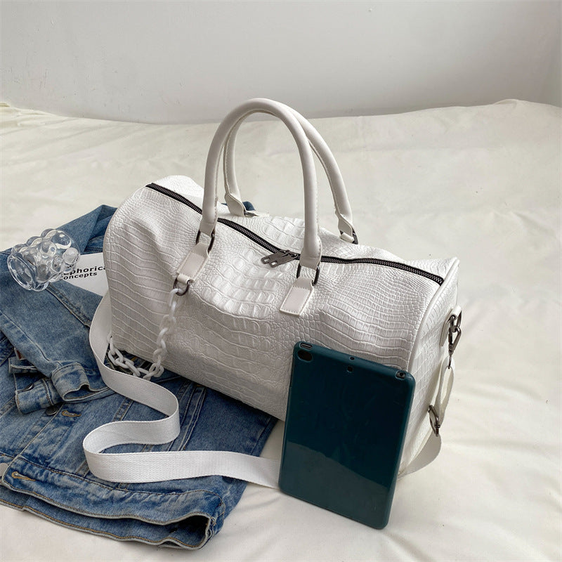 A short-distance travel bag large-capacity soft leather anti-splashing fitness bag overnight bag new lightweight cross-border weekend bag trendy girl