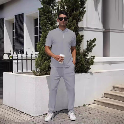 A solid color polo shirt sports suit