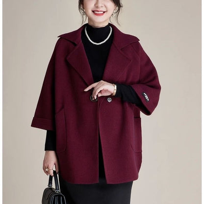 A lady's autumn and winter coat