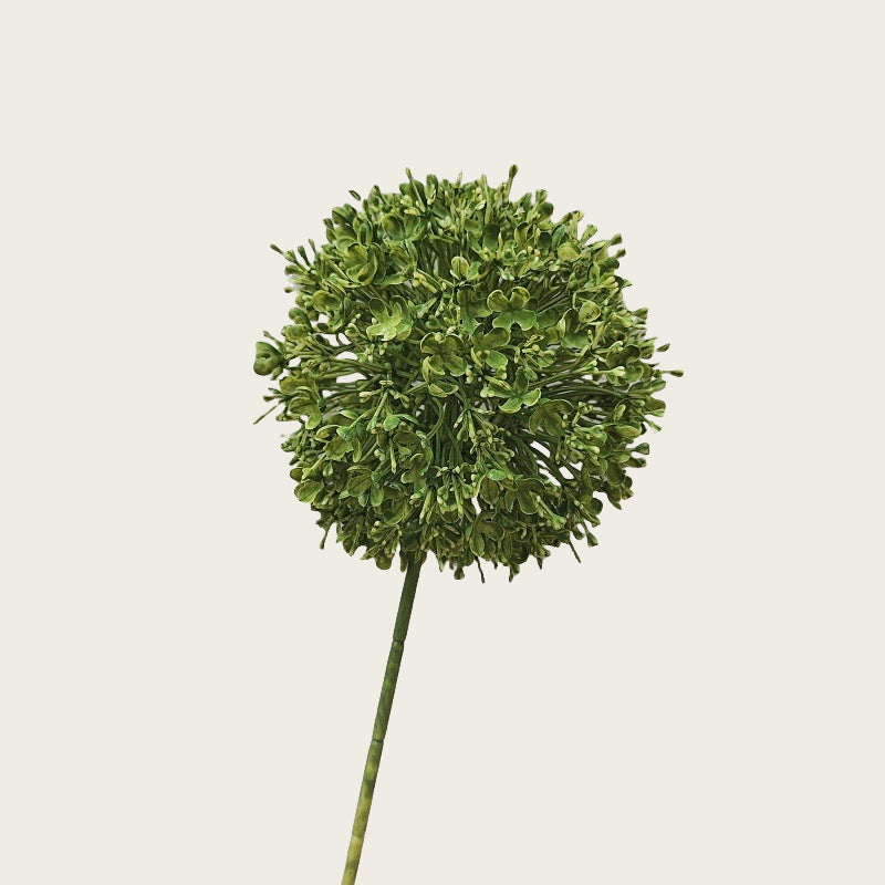 A Mori Monet Garden Simulation Flower Wedding Flower Reed < unk > Grass Fluffy Eucalyptus Green Simulation Flower