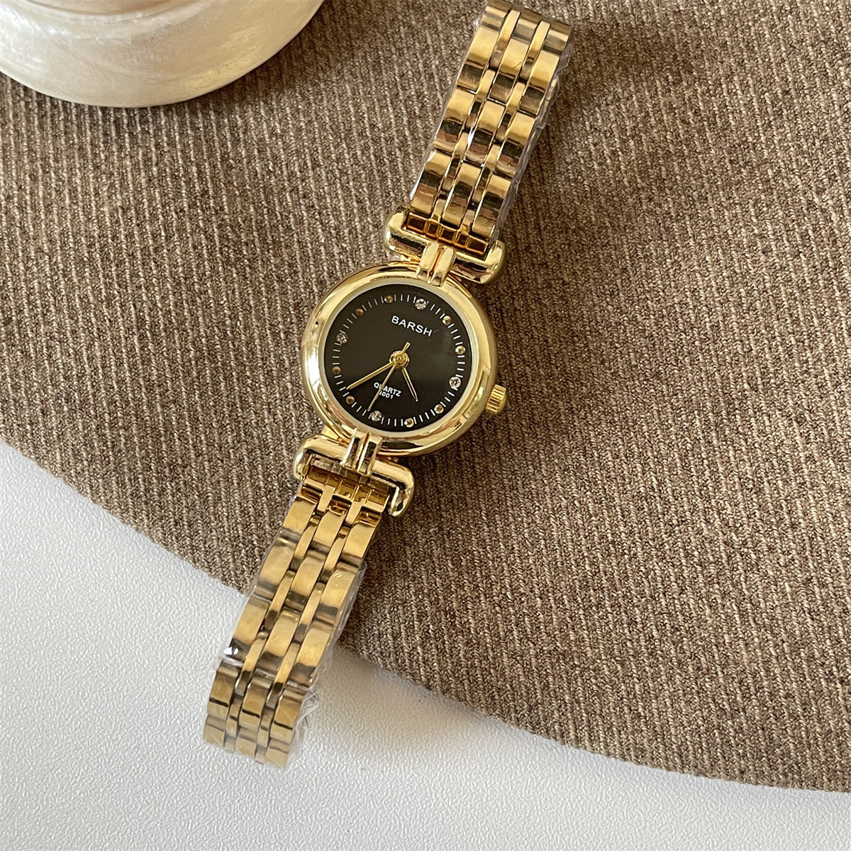 A Ladies Quartz Watch Female Retro Mini Disc Small Luxury Steel Belt