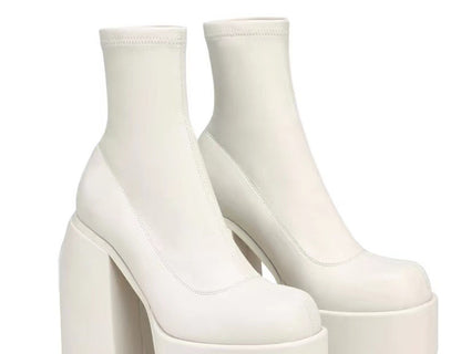 A new European and American large-size cowboy short boots for women