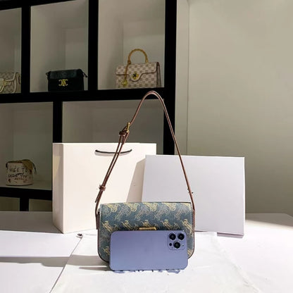 A soft leather high-end carriage old flower small square bag girl