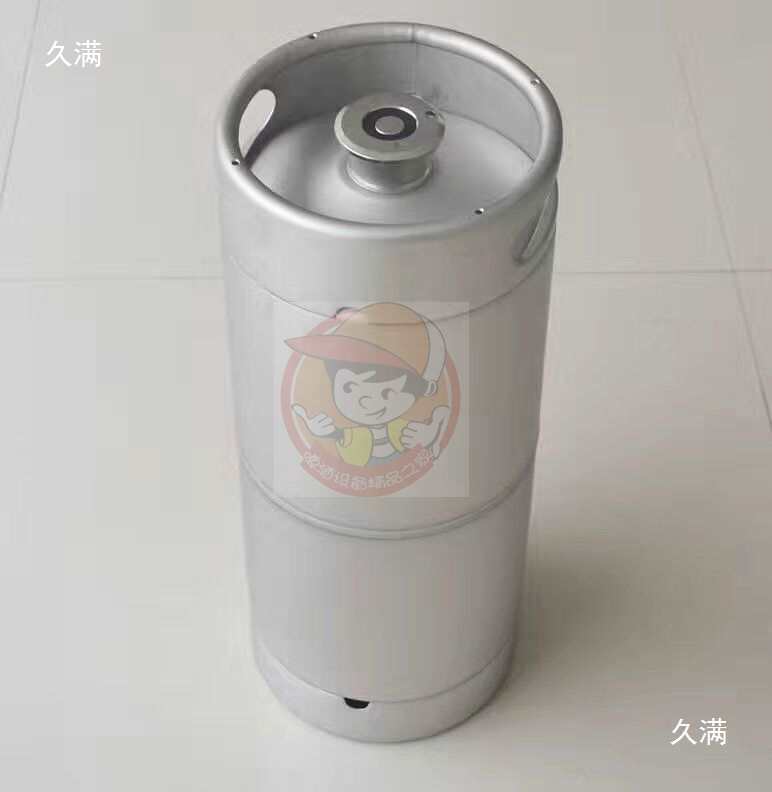 A 304 stainless steel beer keg