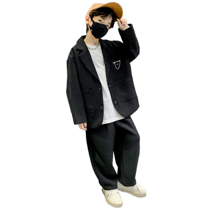 A Children's and teenagers' suit