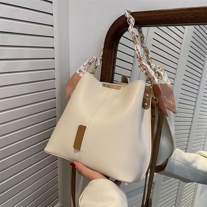 A PU shoulder bag cross-border women's bag new fashion messenger bag texture PU bucket bag versatile chain messenger bag
