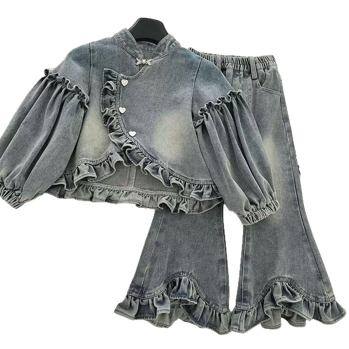 A children's and teenagers' suit