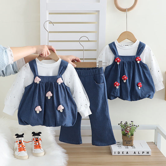 A Spring new vest three-piece baby long-sleeved children's clothes for 1-5 years old