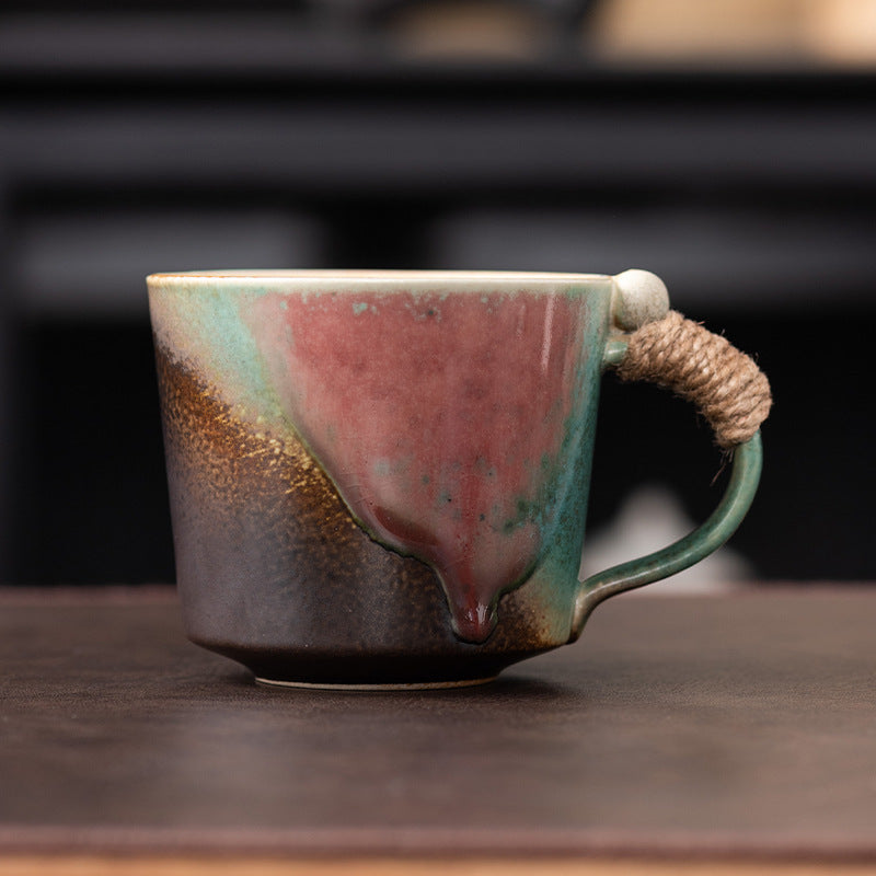 A ceramic cup creative mug