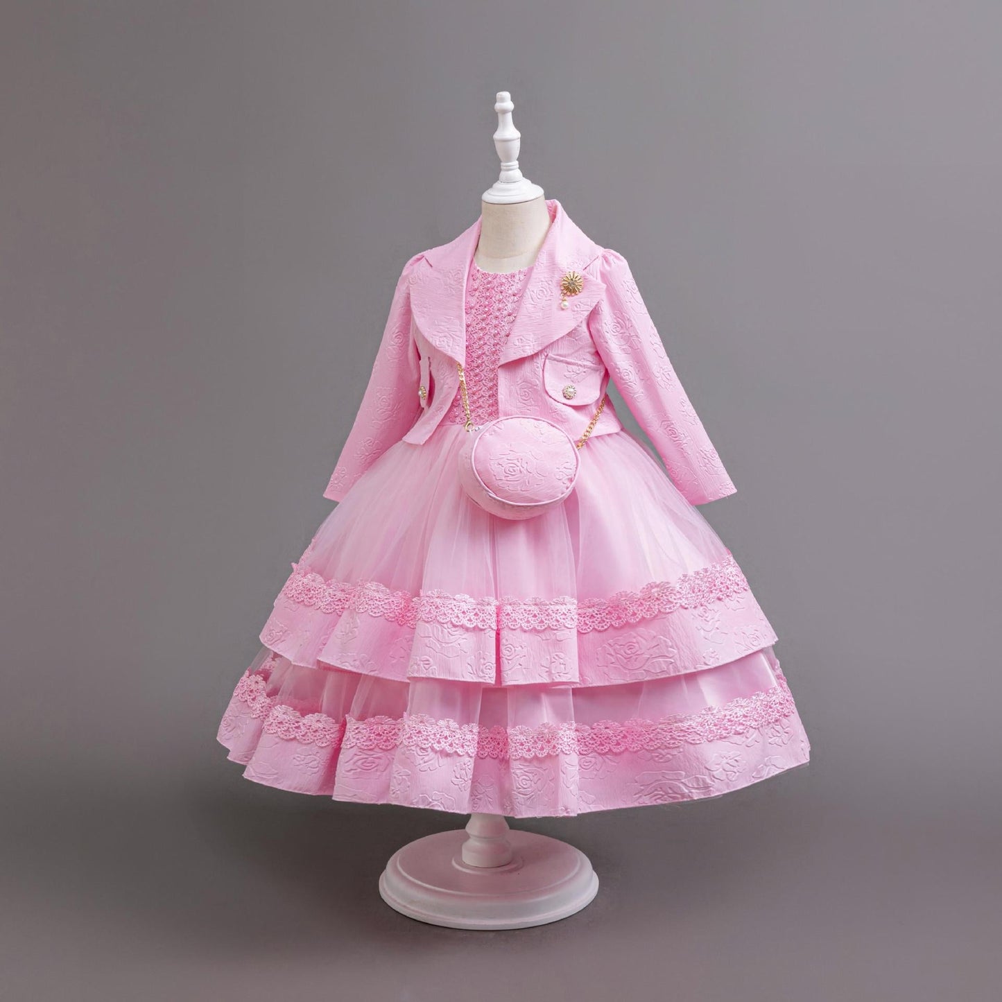 A Children's and teenagers' skirt