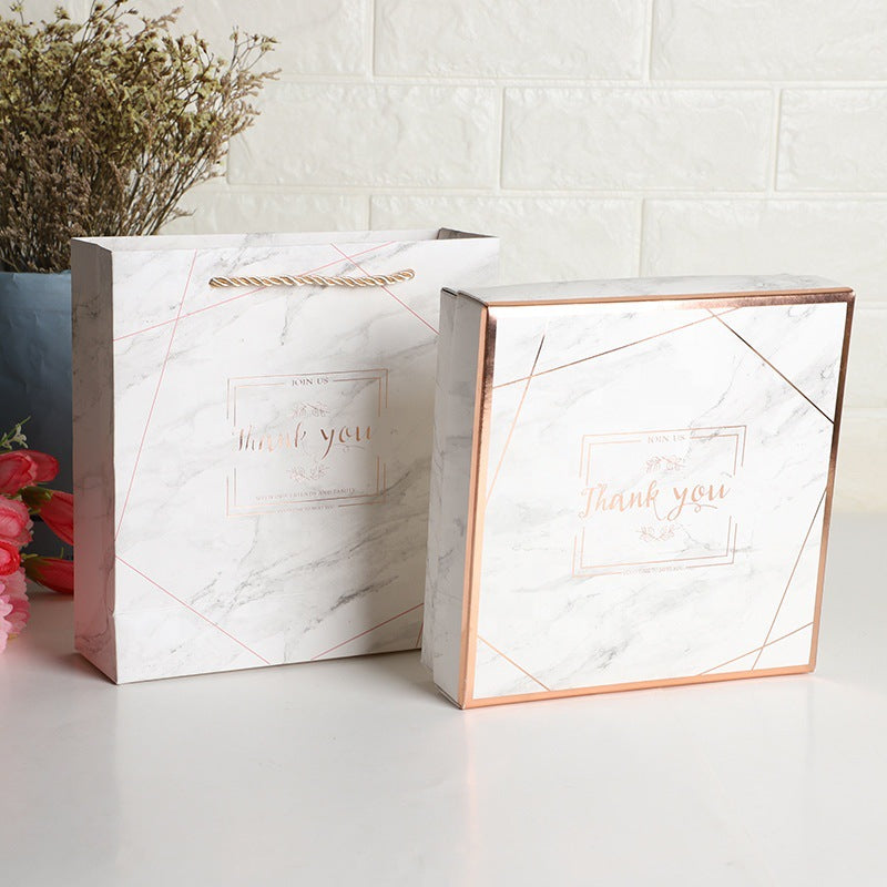 A manufacturer customizes clothing festival gift packaging box, tote bag gift box set bag gift tote bag MOQ: 2000PIECE - Mixbatch