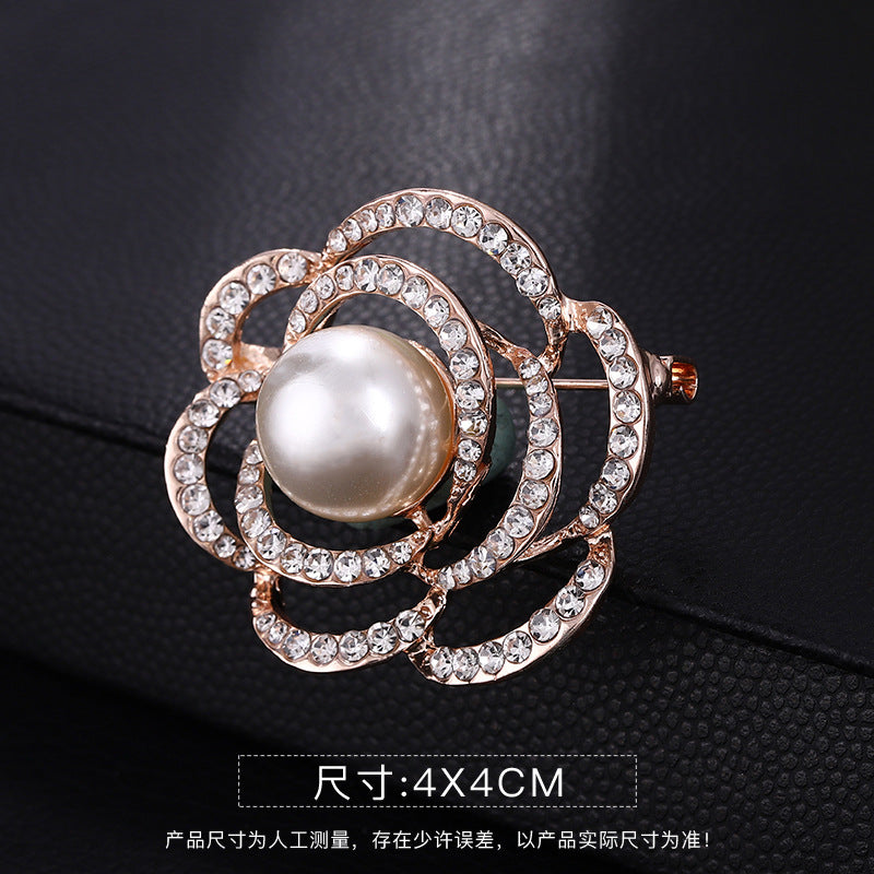 A Korean new fashion high-end brooch women's rhinestone silk scarf buckle anti-light buckle crystal brooch pin pearl jewelry - Mixbatch