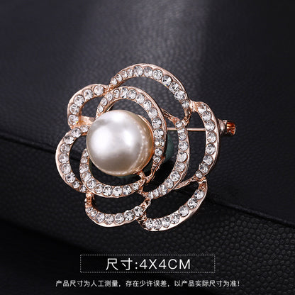 A Korean new fashion high-end brooch women's rhinestone silk scarf buckle anti-light buckle crystal brooch pin pearl jewelry - Mixbatch