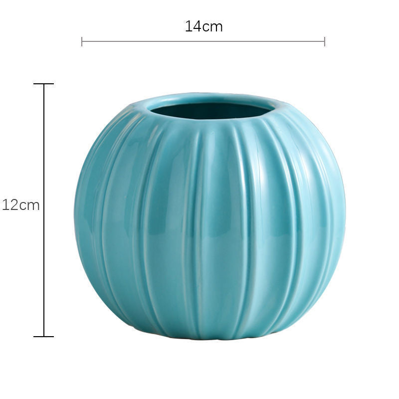 زينة مزهرية خزفية