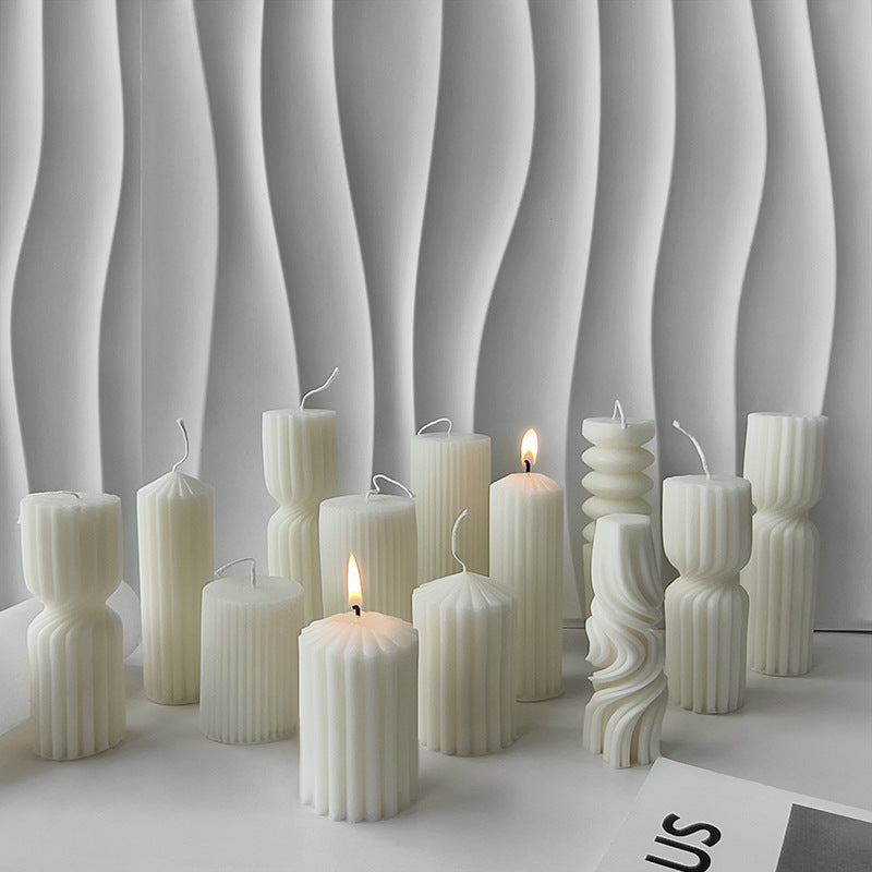 A cylindrical mold