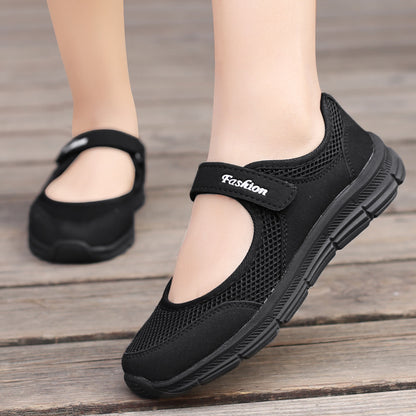 A flat shoe