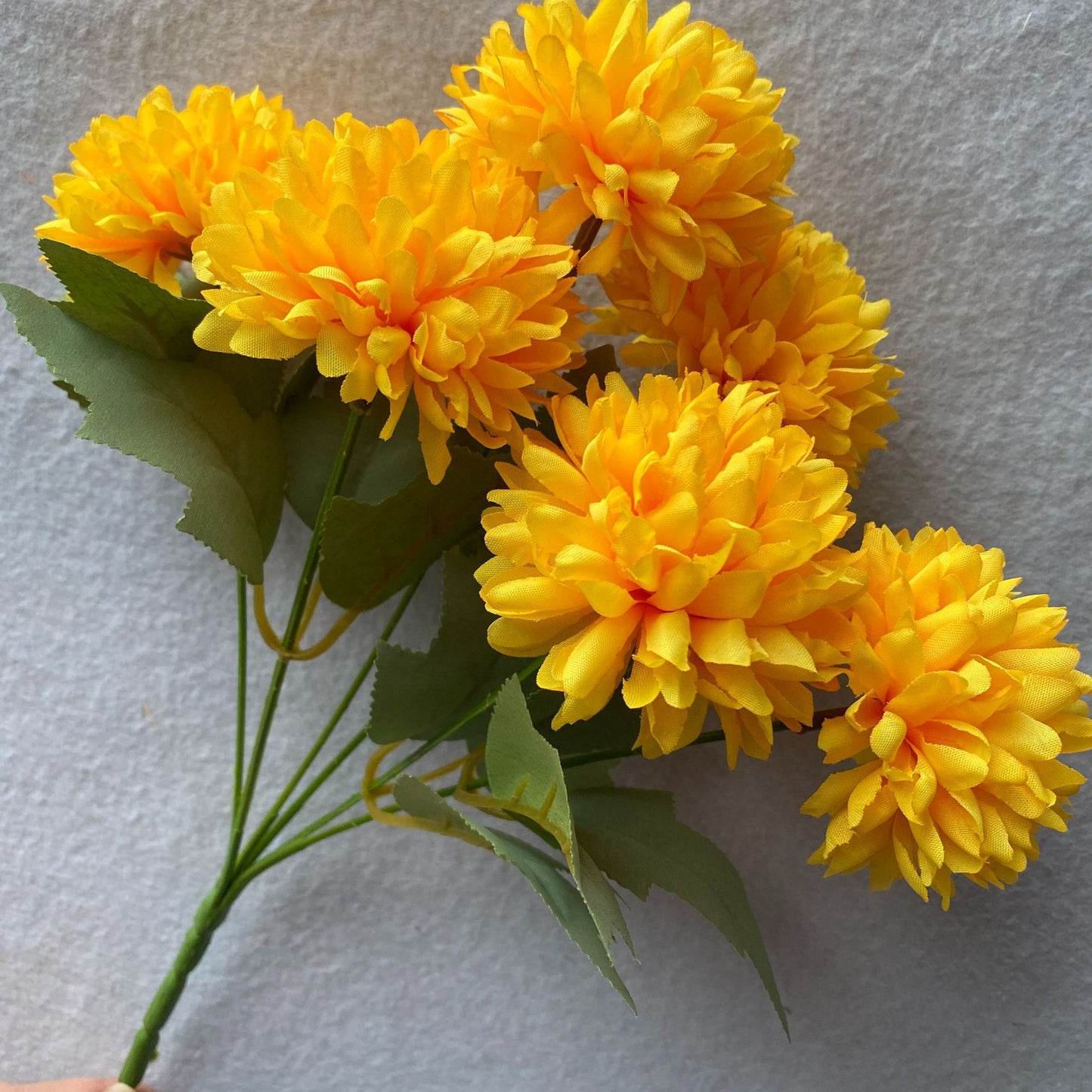 A Regula bouquet 6 heads hydrangea indoor living room dining table dried flower arrangement ornament, simulated bouquet handmade decorative flowers